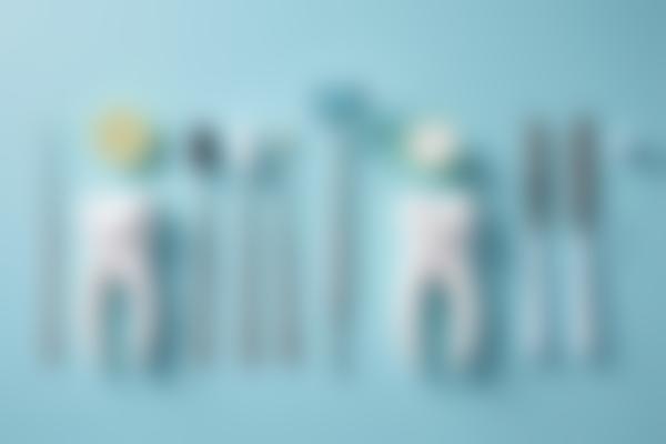 和固定义齿修复价格表2025——详解种植牙与烤瓷牙的费用及区别