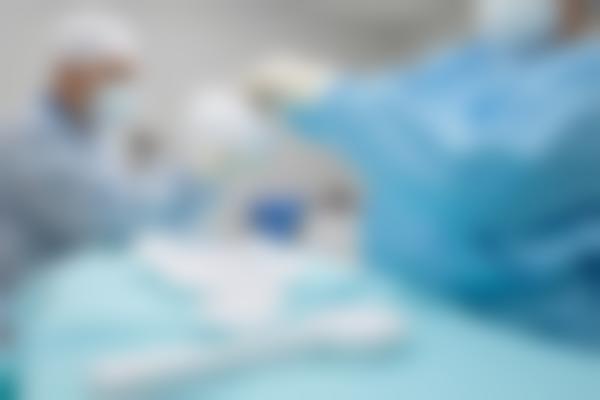 背景扎实 理论与临床经验并重