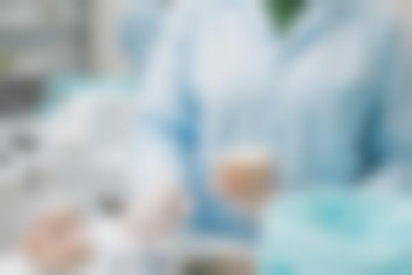 广州烤瓷牙哪家做得好？医生解析烤瓷牙价格与