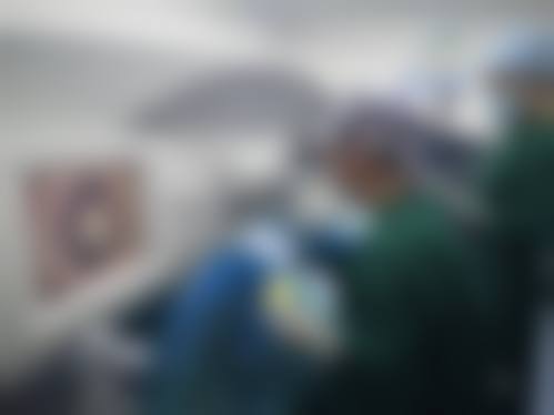 吉林新华明眼科医院于颖医生上班时间：每天上午九点-下午六点