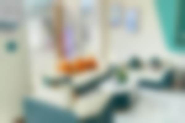 武汉平头牙匠口腔门诊部