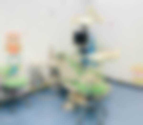 上海摩恩口腔门诊部医生团队解析