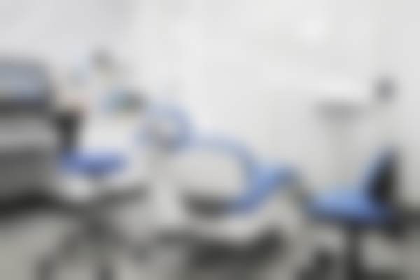 深圳佰仕口腔门诊部(太宁路店)