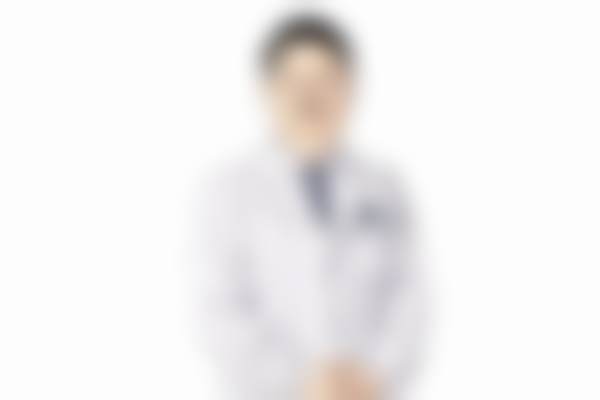 兰州华厦眼科医院可靠吗？从专家资质、医疗设备到收费透明，3大维度客观解析！