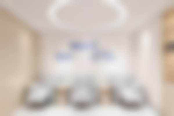 武汉佰视佳眼科全飞秒SMILE近视矫正，周跃明院长主刀仅15000元起，轻松告别眼镜束缚